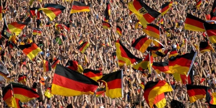 Fussball-WM-2018-Fanmassen-Deutschland Können sich die deutschen Fans Hoffnungen machen auf den vierten Stern bei der Fussball WM 2018?